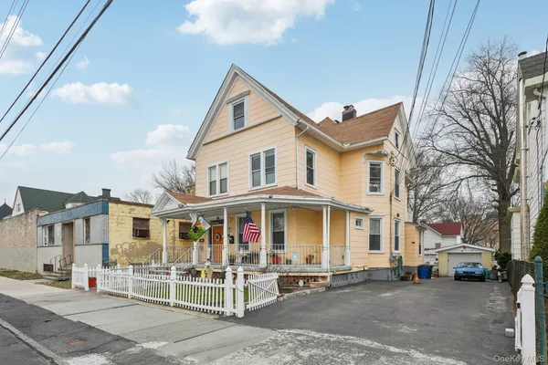 $950,000 | 39 North 10th Avenue, Mount Vernon, NY 10550
