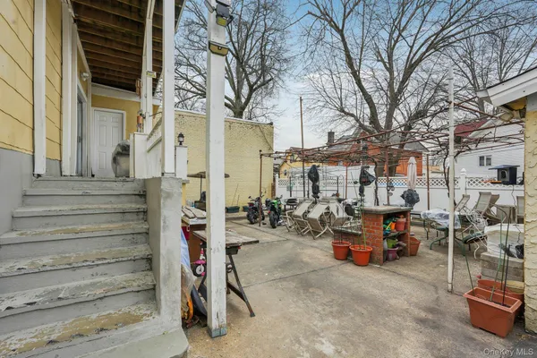 $950,000 | 39 North 10th Avenue, Mount Vernon, NY 10550