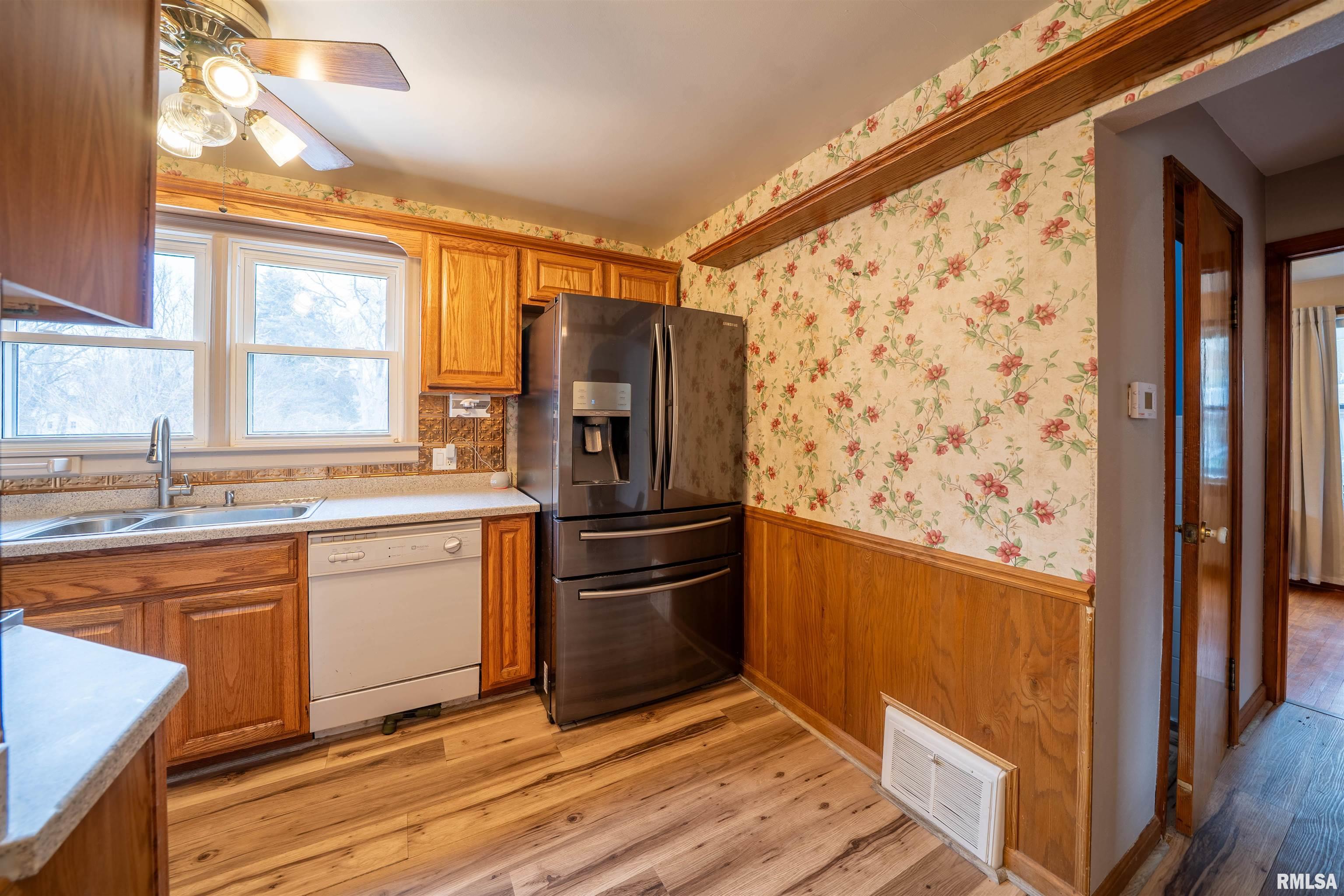 5227 West Monroe Road Peoria, IL 61607 - Photo 12 of 43 Gallery Image 12