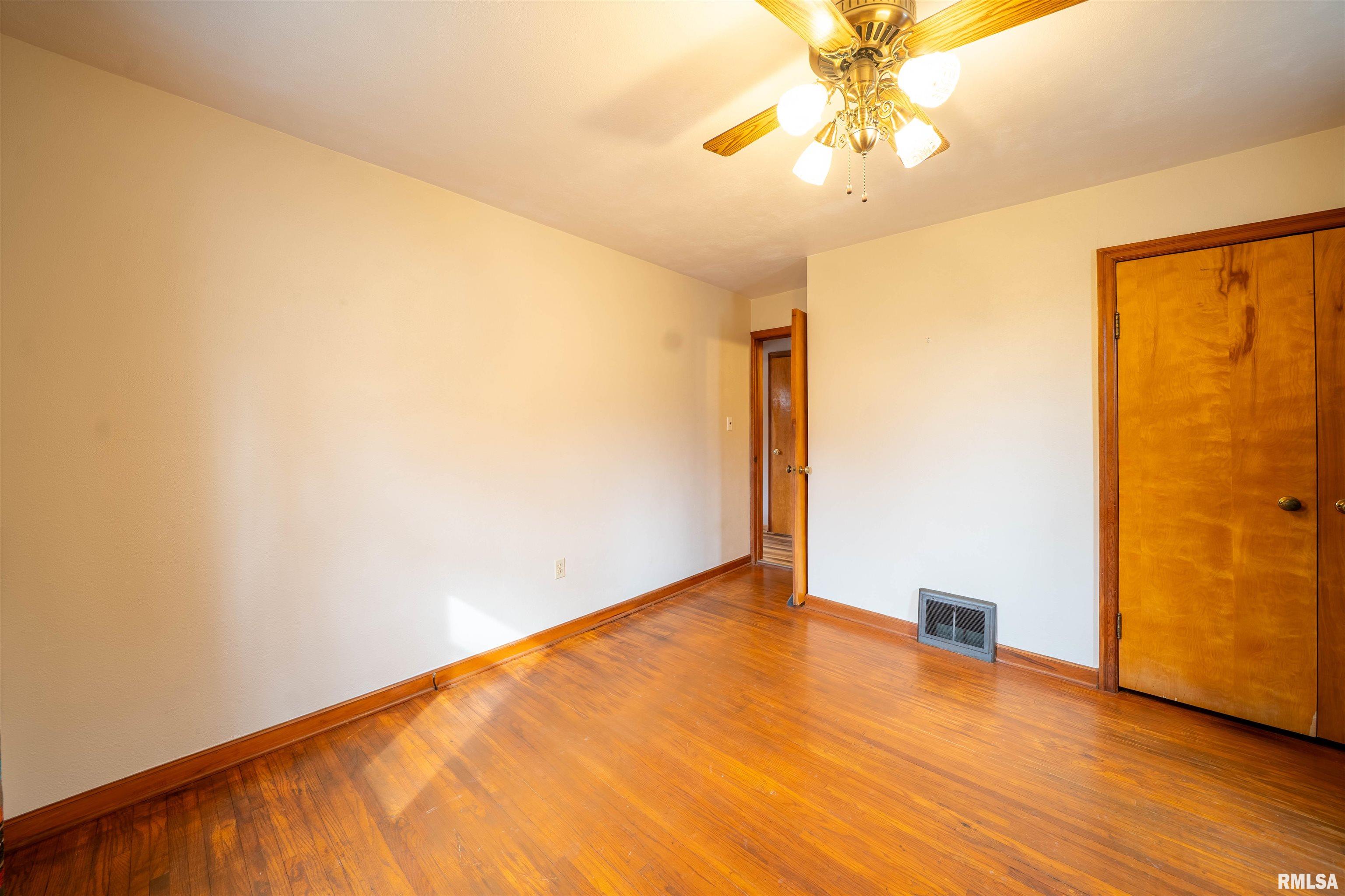 5227 West Monroe Road Peoria, IL 61607 - Photo 16 of 43 Gallery Image 16