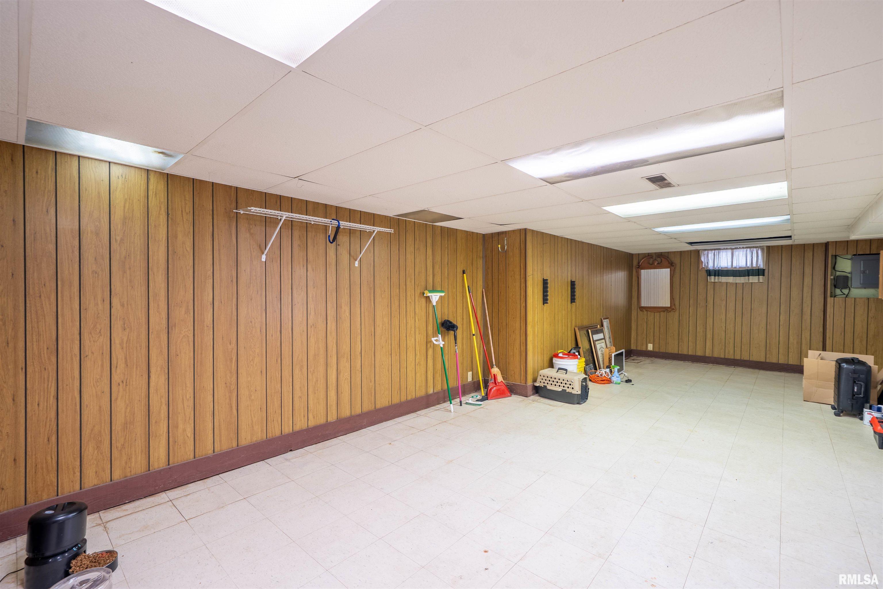 5227 West Monroe Road Peoria, IL 61607 - Photo 24 of 43 Gallery Image 24
