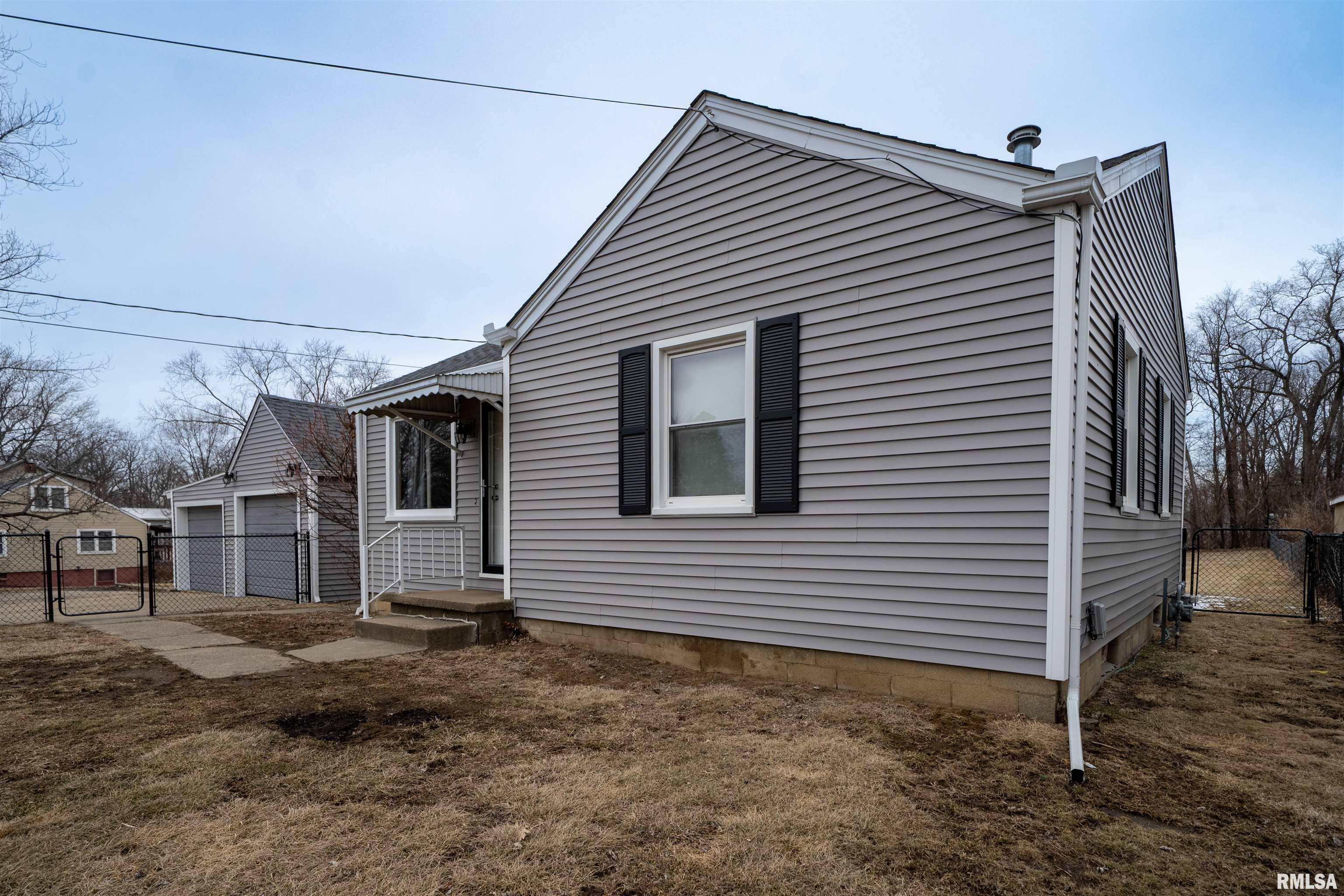 5227 West Monroe Road Peoria, IL 61607 - Photo 3 of 43 Gallery Image 3
