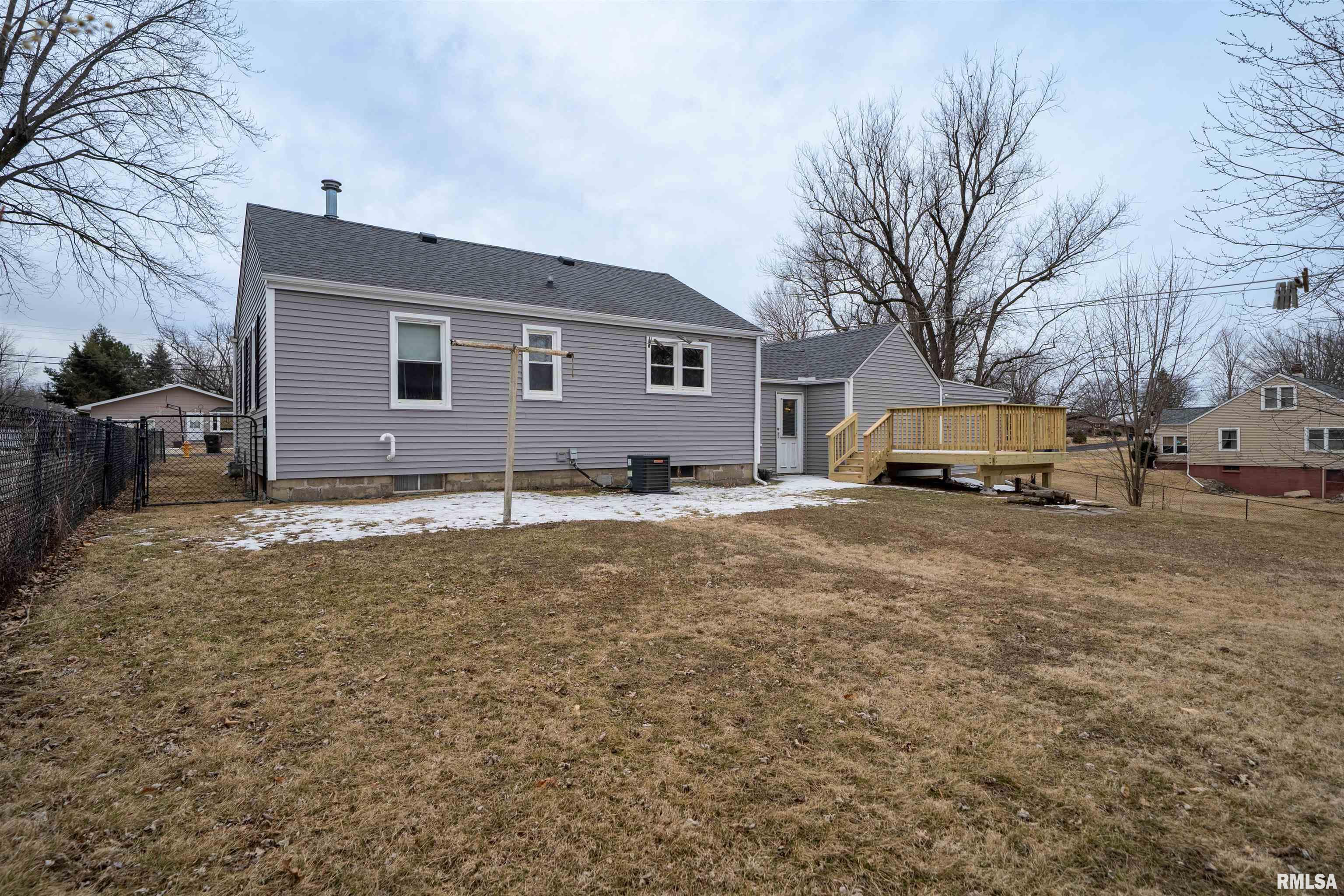 5227 West Monroe Road Peoria, IL 61607 - Photo 38 of 43 Gallery Image 38