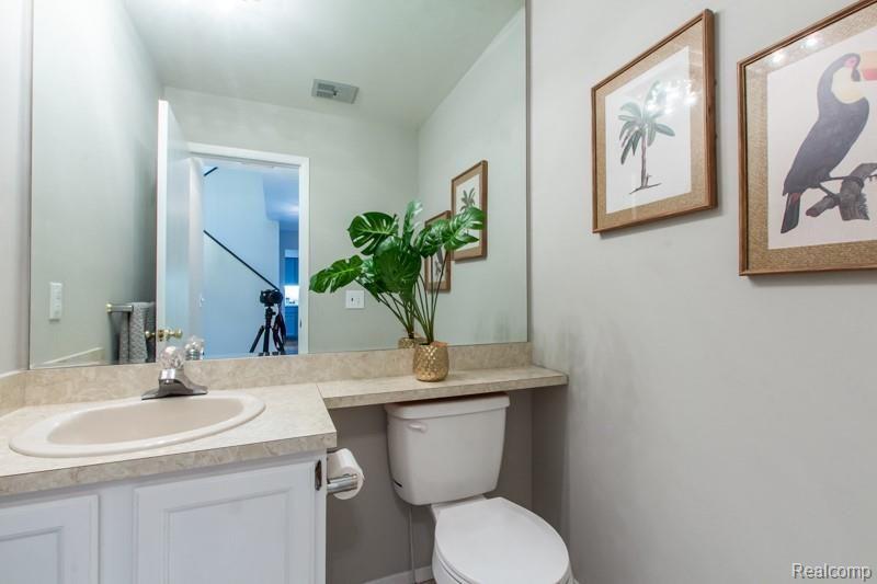 985 Stag Ridge Road Rochester Hills, MI 48309 - Photo 14 of 33