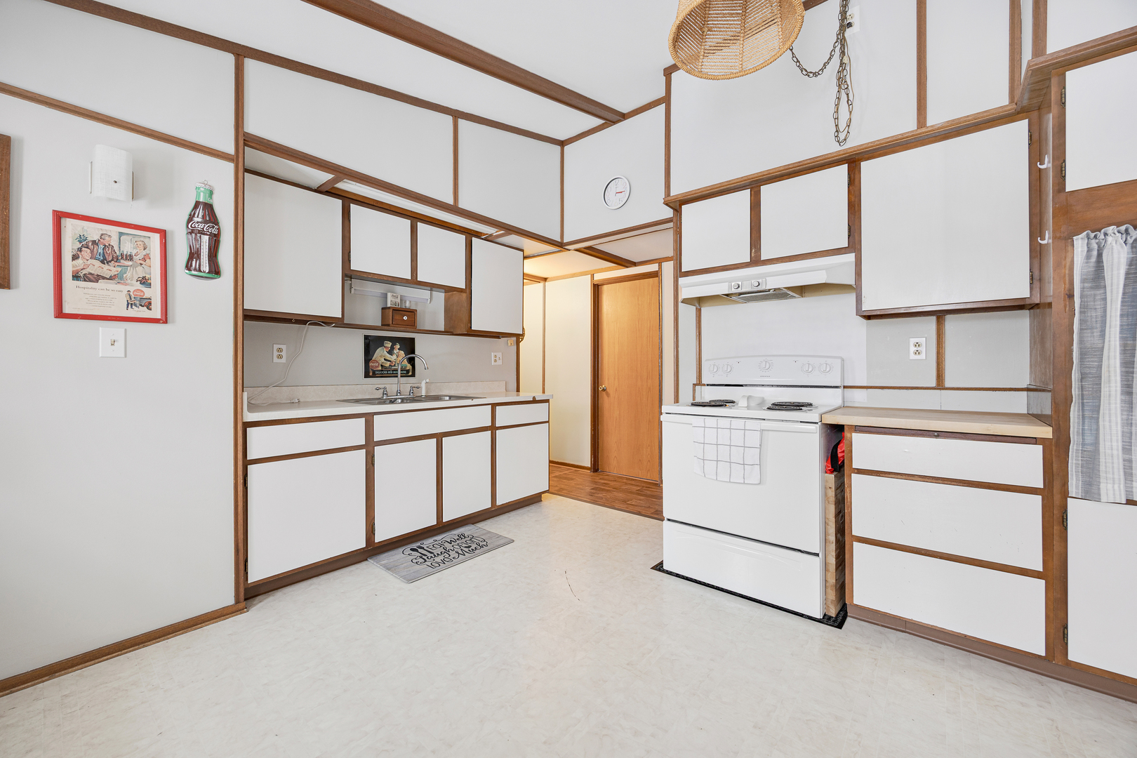 404 South Stott Street Genoa, IL 60135 - Photo 11 of 23