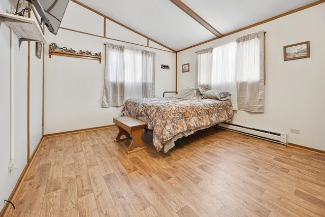 $299,900 | 404 South Stott Street, Genoa, IL 60135