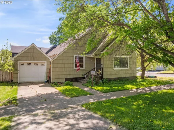 $295,000 | 1301 6th Street, La Grande, OR 97850