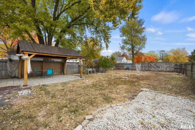 $119,900 | 1942 North Sheridan Road, Peoria, IL 61604