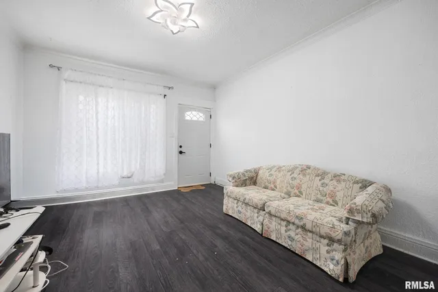 $119,900 | 1942 North Sheridan Road, Peoria, IL 61604