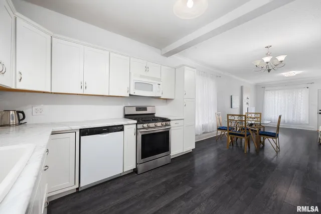 $119,900 | 1942 North Sheridan Road, Peoria, IL 61604