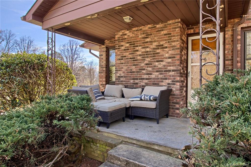 142 Governors View Road Asheville, NC 28805 - Photo 18 of 21 Gallery Image 18