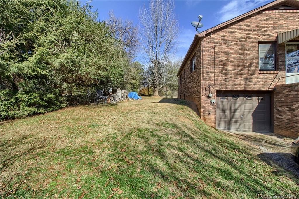 142 Governors View Road Asheville, NC 28805 - Photo 19 of 21 Gallery Image 19