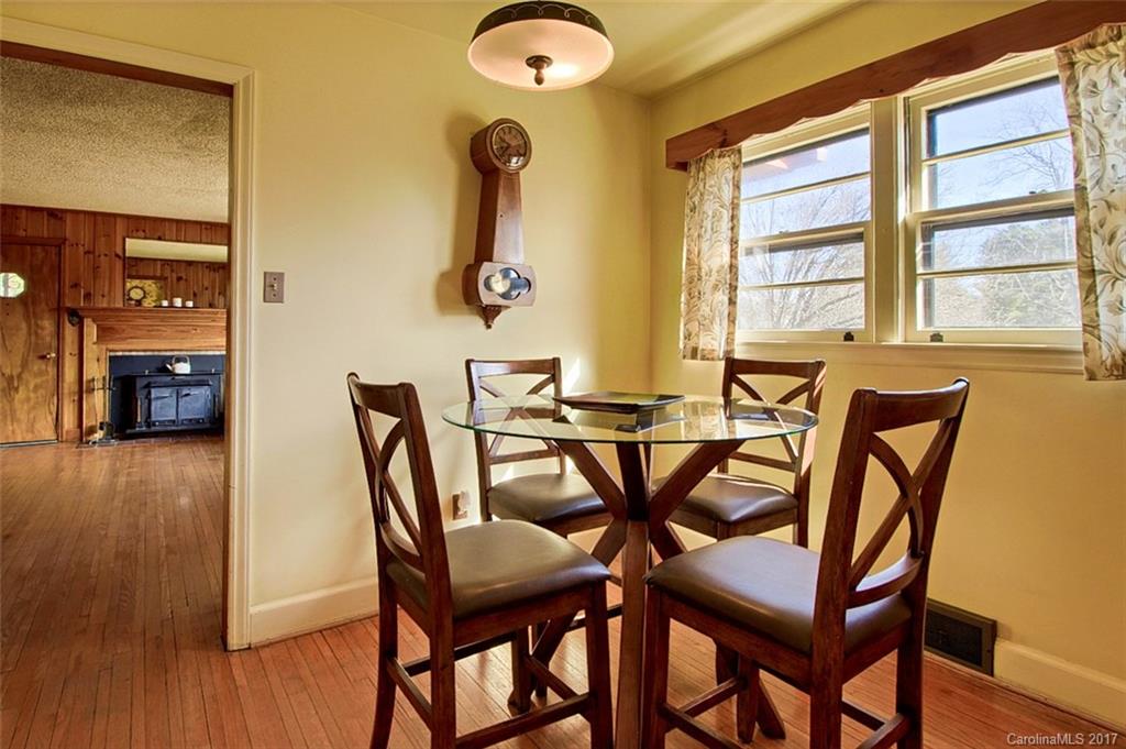 142 Governors View Road Asheville, NC 28805 - Photo 9 of 21 Gallery Image 9