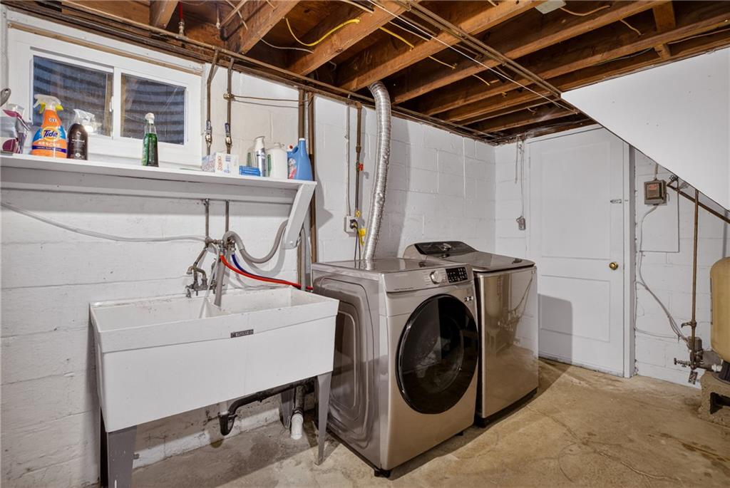 6361 Leechburg Road Verona, PA 15147 - Photo 19 of 26 a utility room with dryer and washer