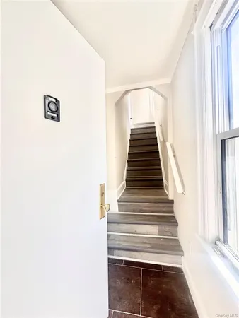 $2,950 | 66 Kenmore Road, Valley Stream, NY 11581