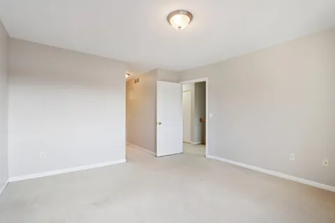 $239,900 | 2422 Fox River Parkway, Unit I, Waukesha, WI 53189