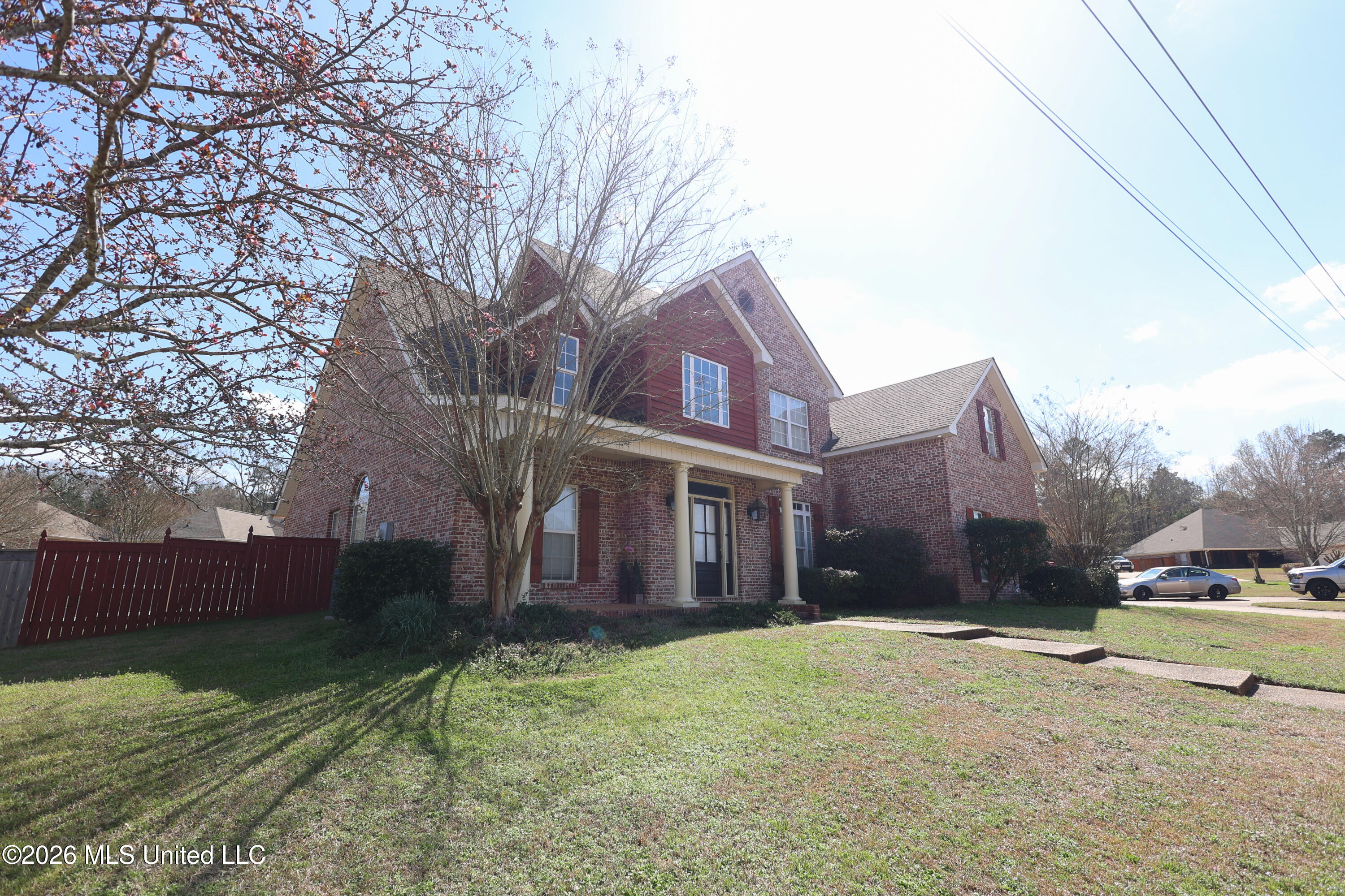 402 Provision Parkway Brandon, MS 39042 - Photo 4 of 54 SIDE