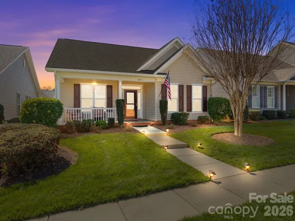 $550,000 | 12811 Hazelbrook Lane, Cornelius, NC 28031