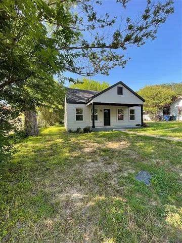 $2,000 | 607 East Monterey Street, Denison, TX 75021