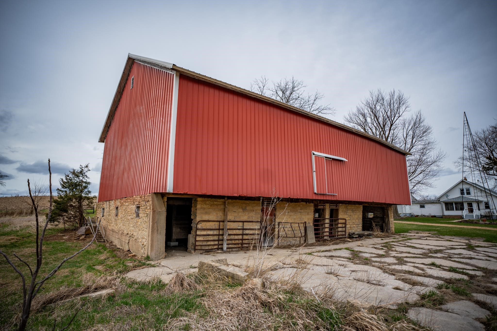 30583 Harvest Road Lanark, IL 61046 - Photo 54 of 99 a front view of a house with a yard
