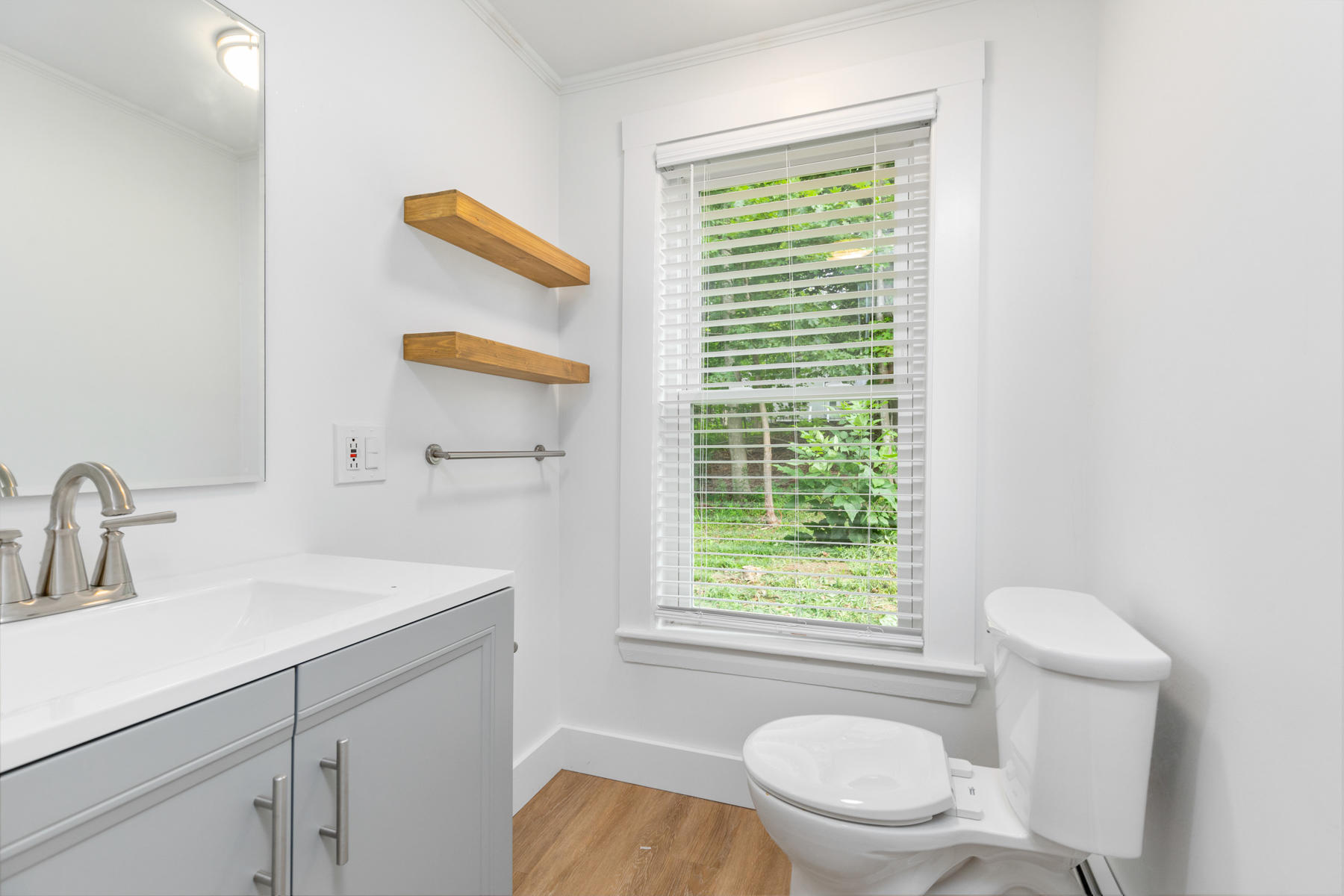 91 Sullivan Street Berwick, ME 03901 - Photo 5 of 54 Secoast-Re-Photos-2
