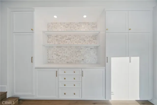 a view of empty room