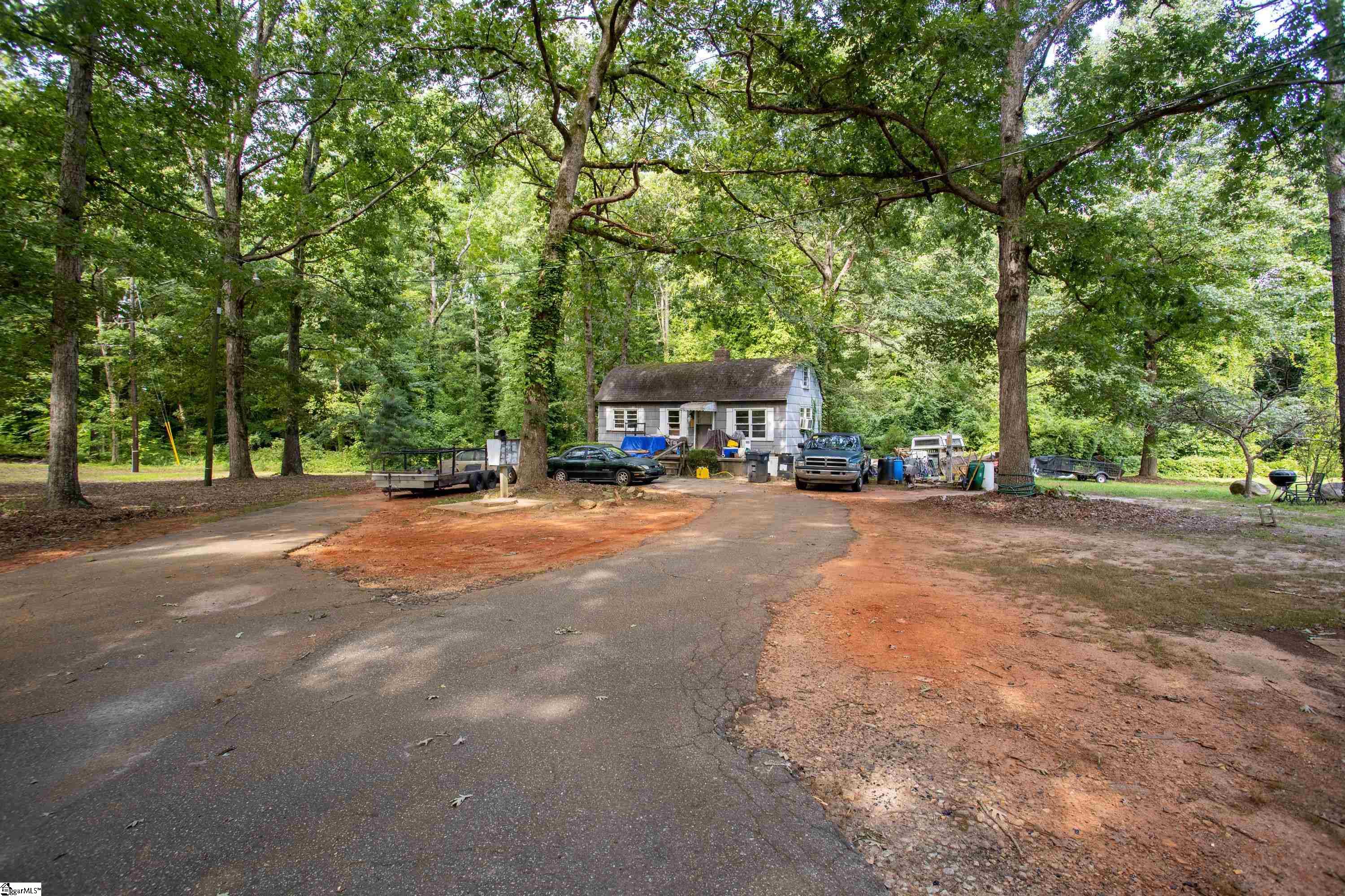 6614 Augusta Road Greenville, SC 29605 - Photo 2 of 7 Gallery Image 2