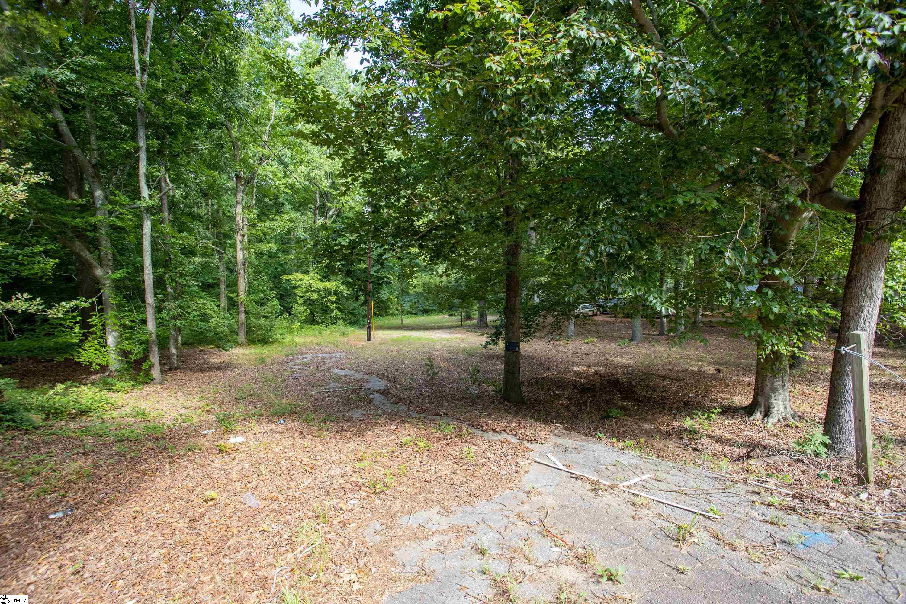 6614 Augusta Road Greenville, SC 29605 - Photo 3 of 7 Gallery Image 3