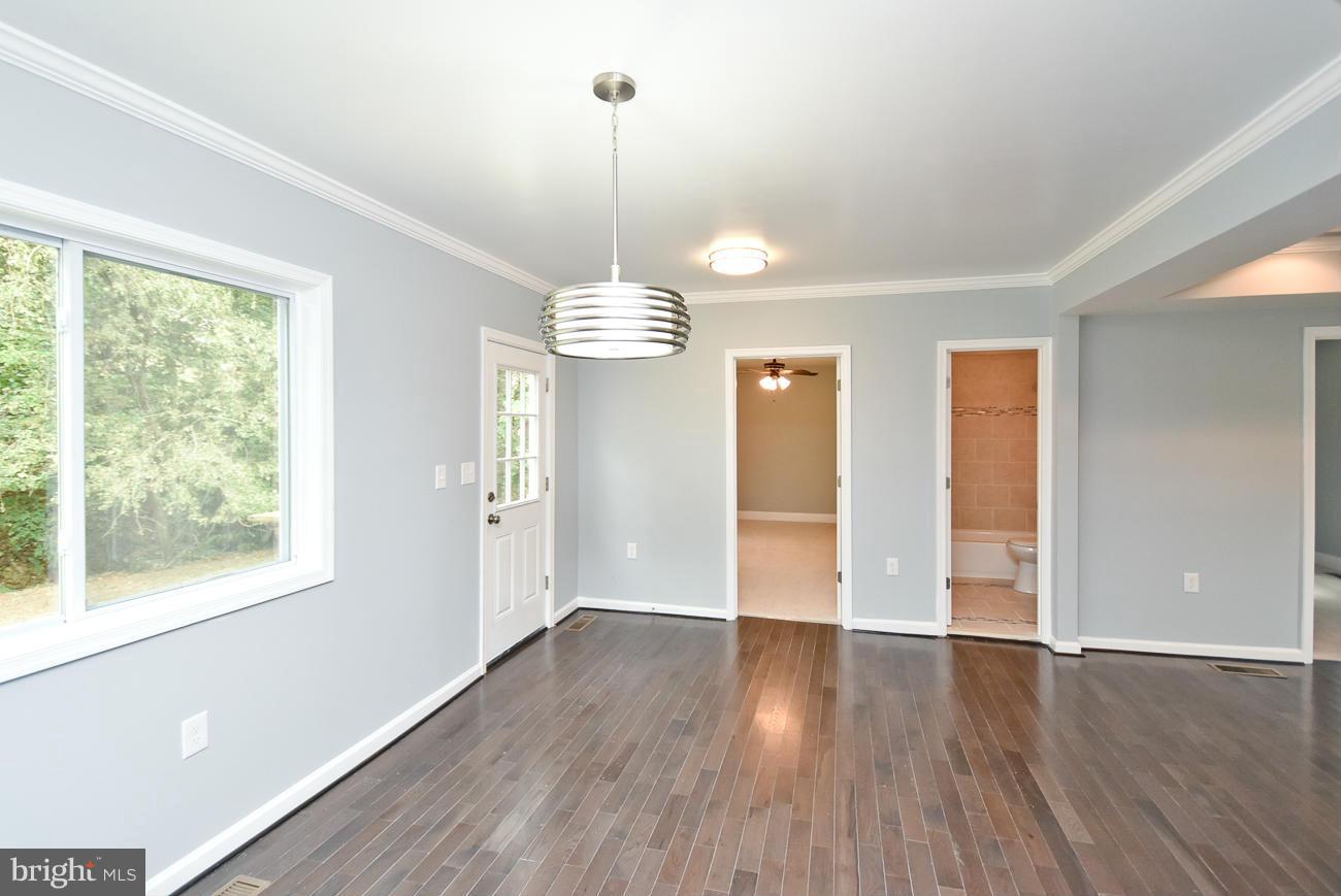 4919 Braddock Road Temple Hills, MD 20748 - Photo 13 of 29 Family Room