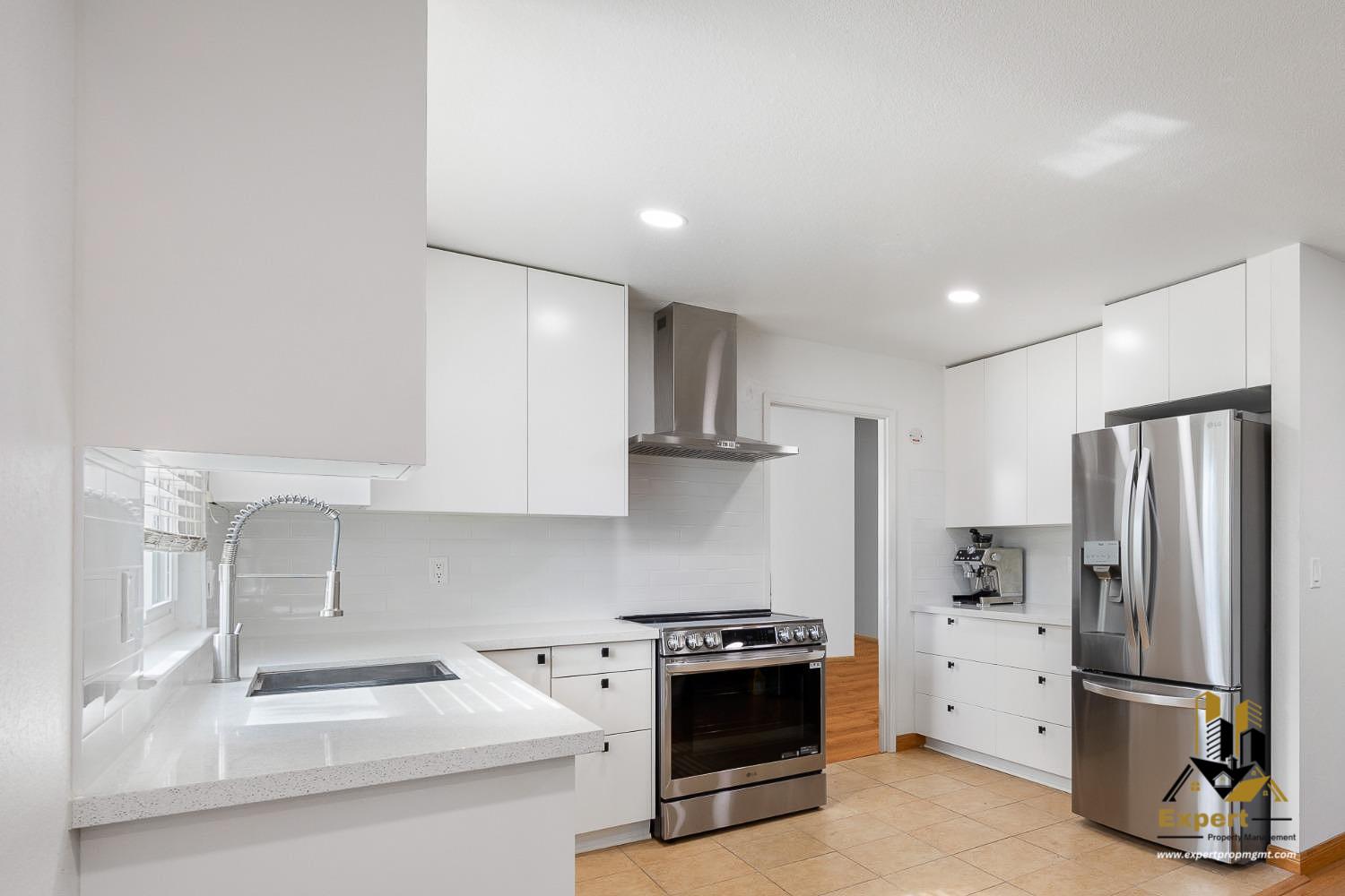 3640 Comanche Way Antelope, CA 95843 - Photo 6 of 28