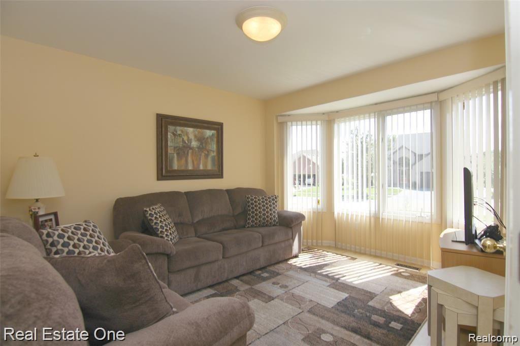 941 Norcross Drive Rochester, MI 48307 - Photo 16 of 31