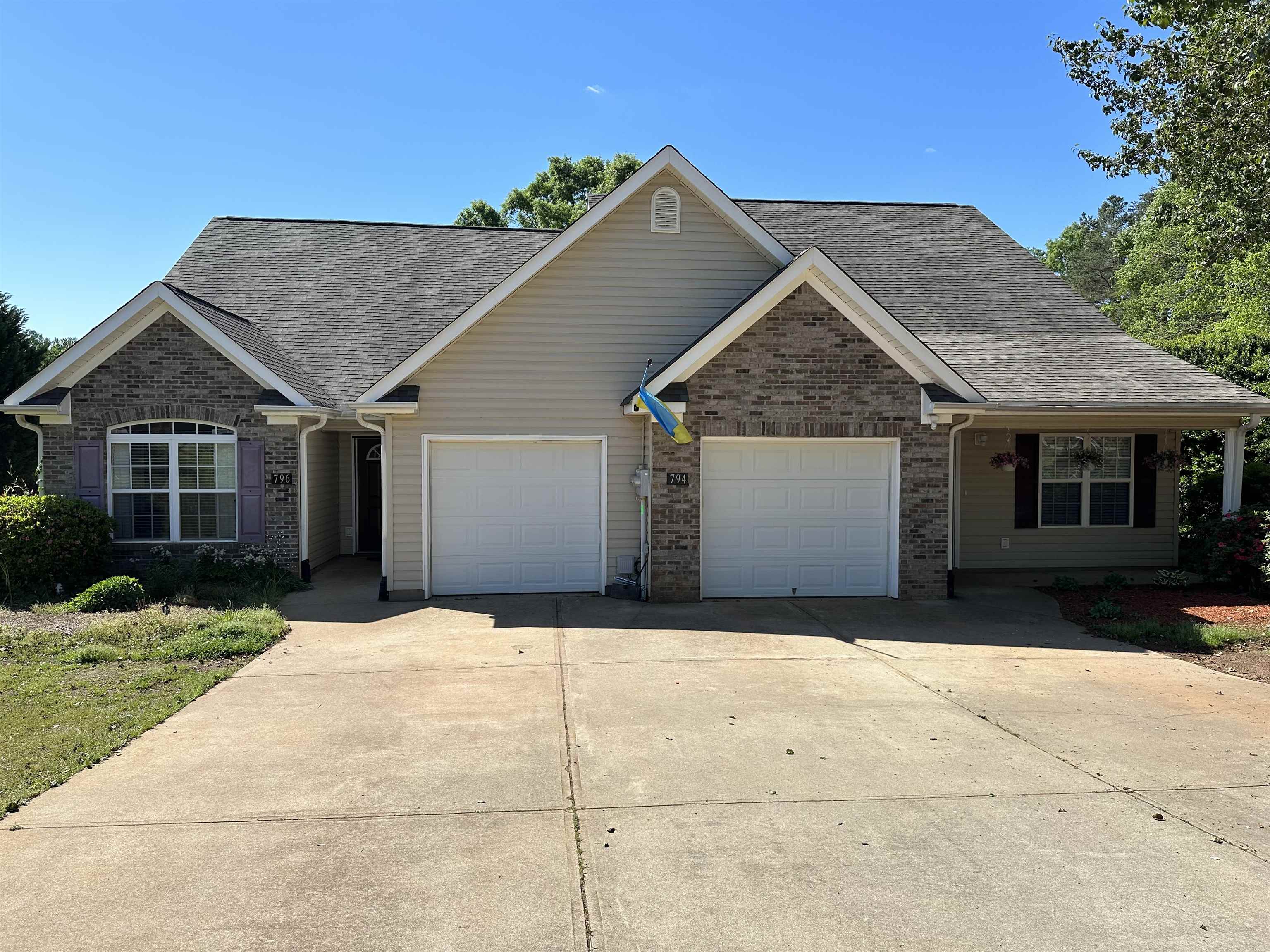 794-796 Abner Creek Road Greer, SC 29651 - Photo 1 of 45 Gallery Image 1