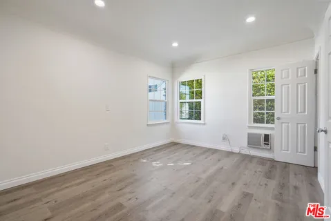 $3,500 | 228 South Reeves Drive, Unit D, Beverly Hills, CA 90212