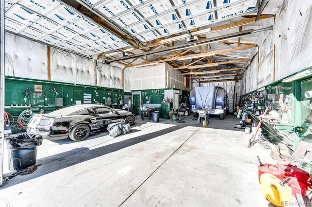 $900,000 | 43201 East 88th Avenue, Bennett, CO 80102