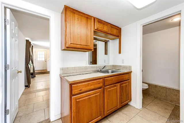 $900,000 | 43201 East 88th Avenue, Bennett, CO 80102