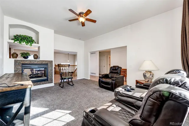 $900,000 | 43201 East 88th Avenue, Bennett, CO 80102