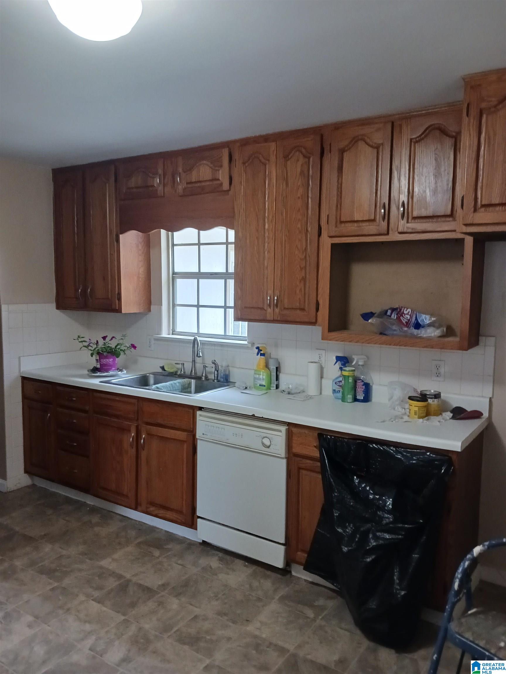 8952 Pear Street Leeds, AL 35094 - Photo 11 of 21