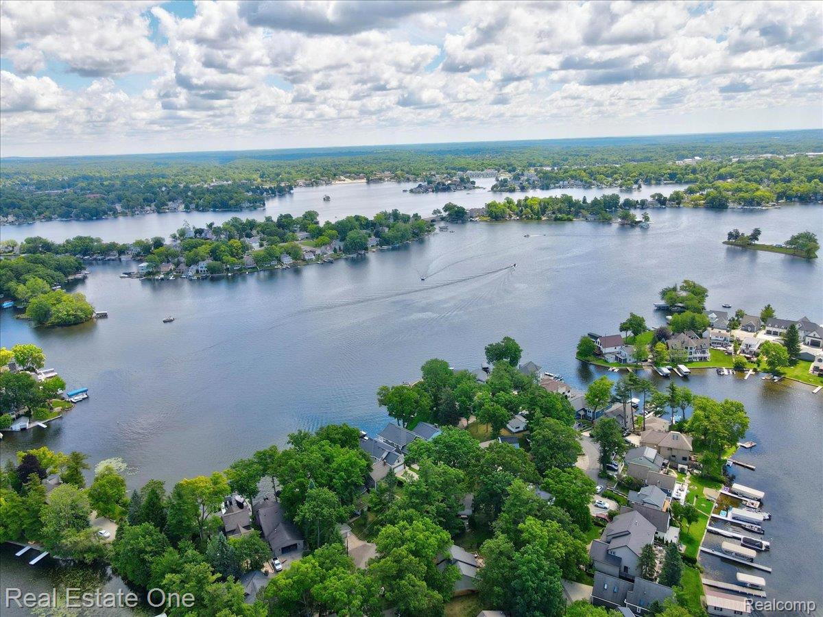 836 Pine Tree Road West Lake Orion, MI 48362 - Photo 92 of 96 91-2026.06.23_SFodor_PineTreeLO258.jpg