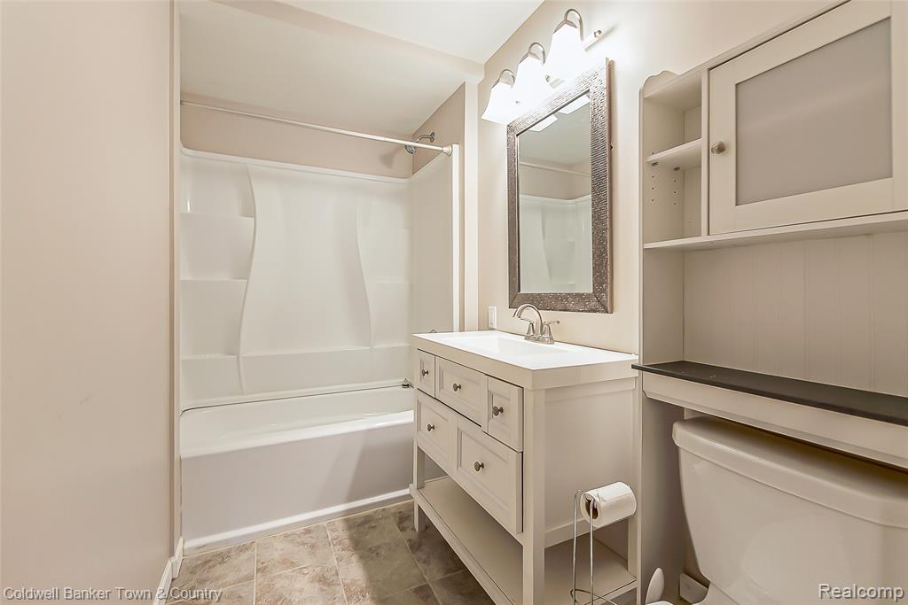 7565 Ore Lake Road Brighton, MI 48116 - Photo 20 of 26 Gallery Image 20