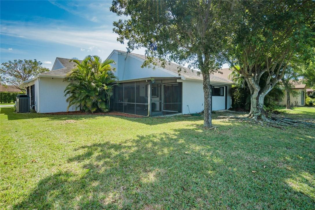 21585 Woodstream Terrace Boca Raton, FL 33428 - Photo 35 of 40 Photo 35