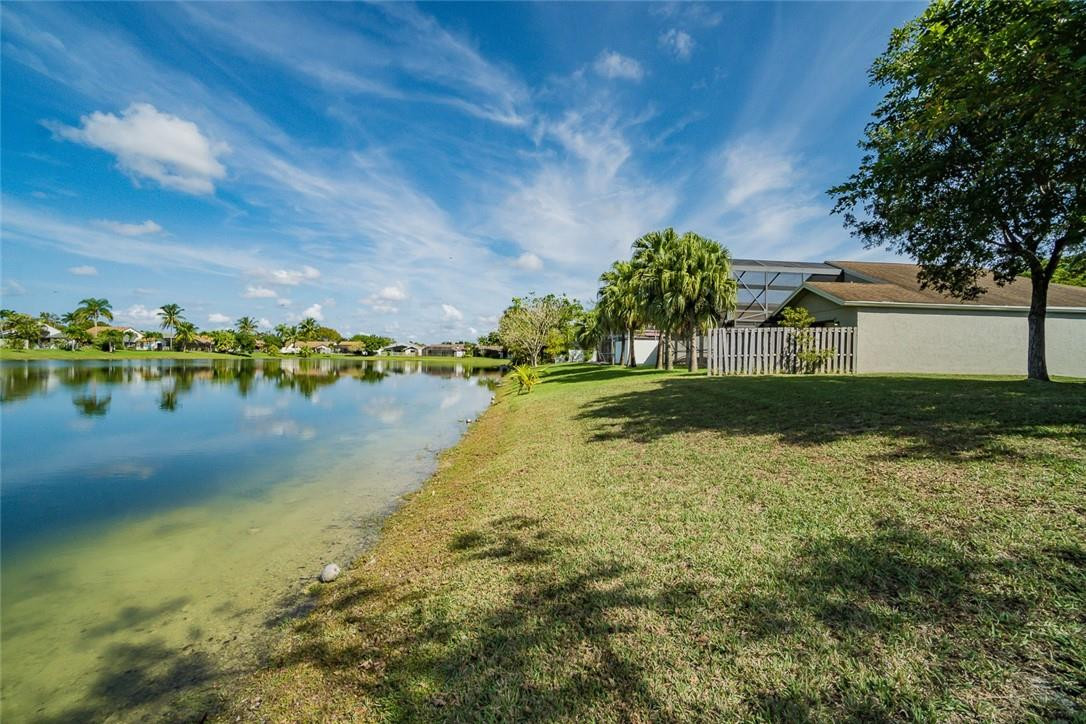 21585 Woodstream Terrace Boca Raton, FL 33428 - Photo 38 of 40 Photo 38