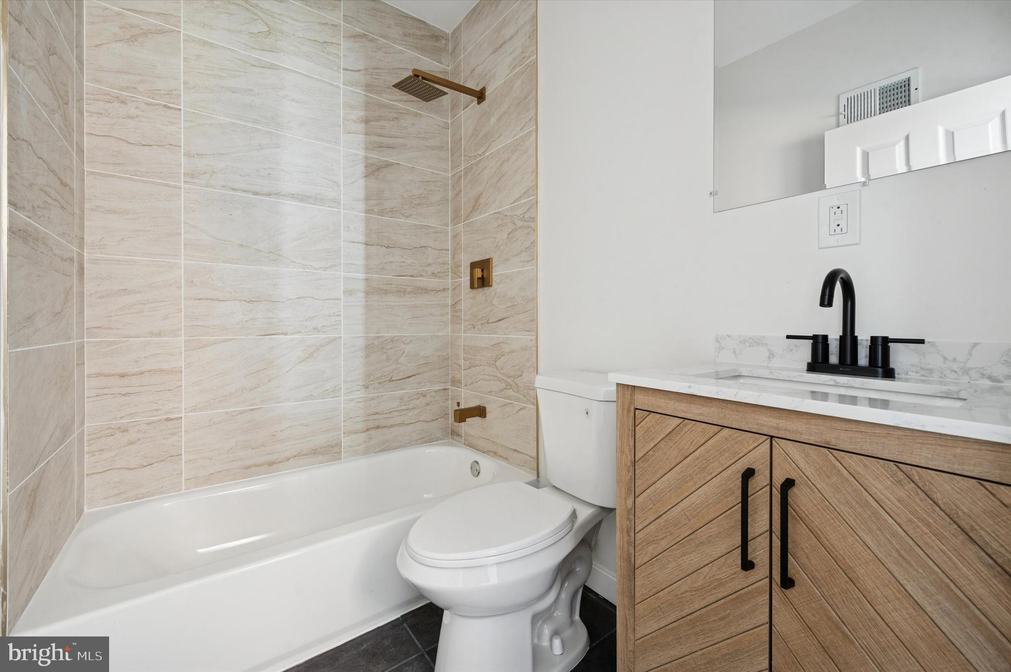 3110 Tasker Street Philadelphia, PA 19145 - Photo 14 of 28