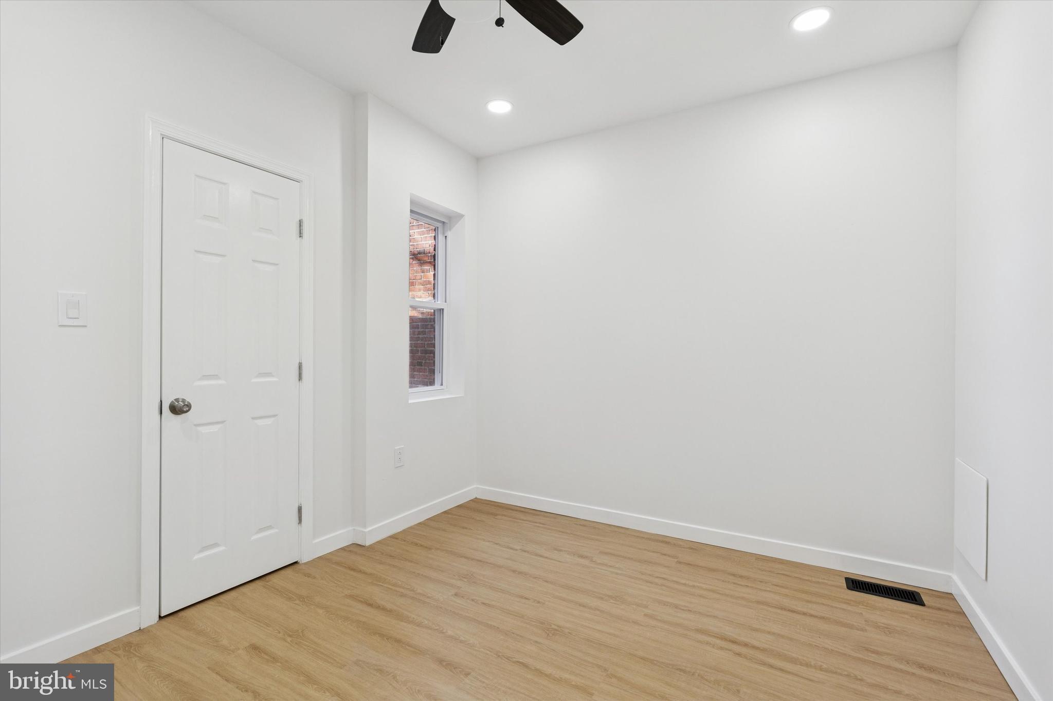 3110 Tasker Street Philadelphia, PA 19145 - Photo 21 of 28