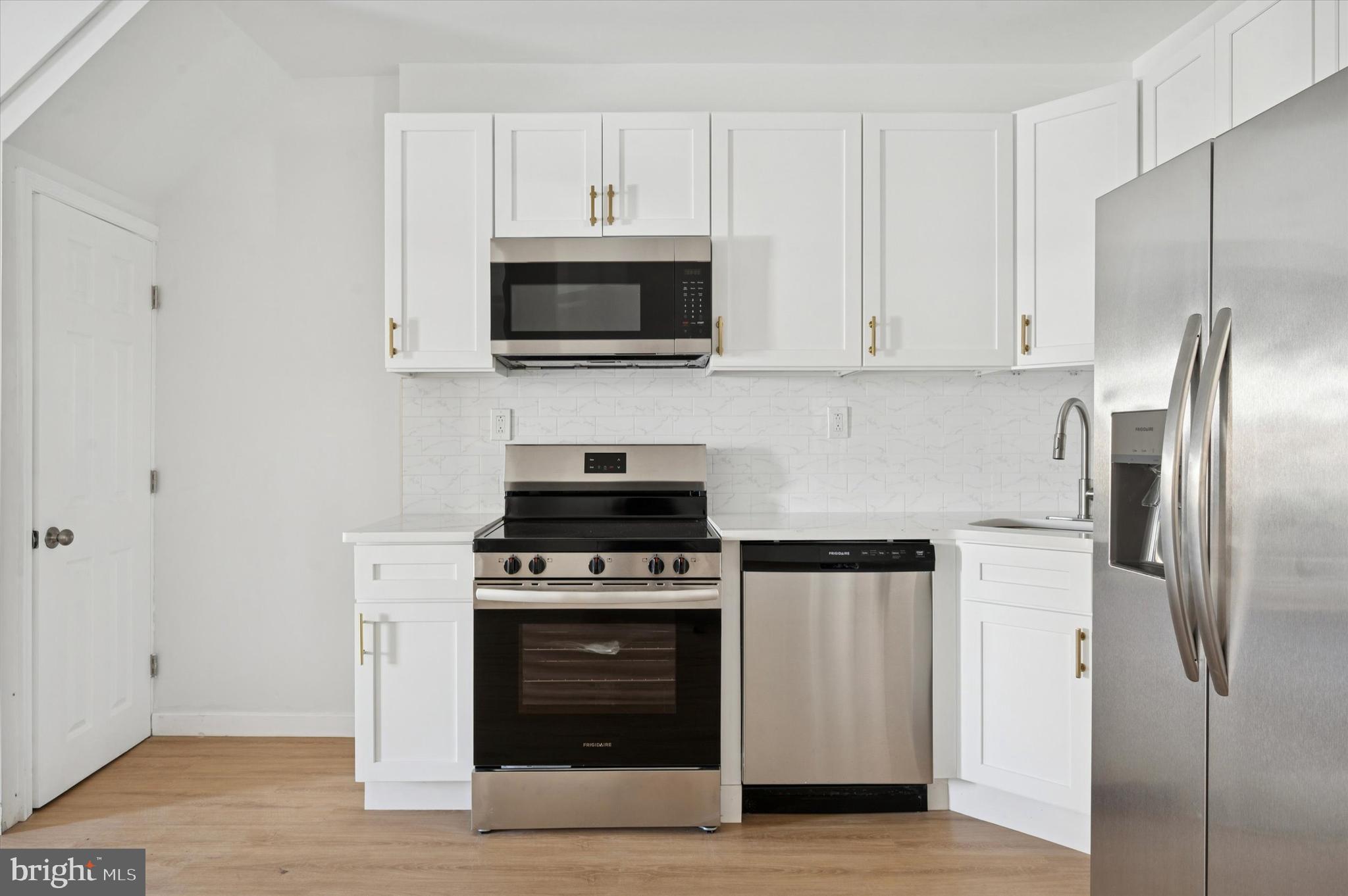 3110 Tasker Street Philadelphia, PA 19145 - Photo 10 of 28