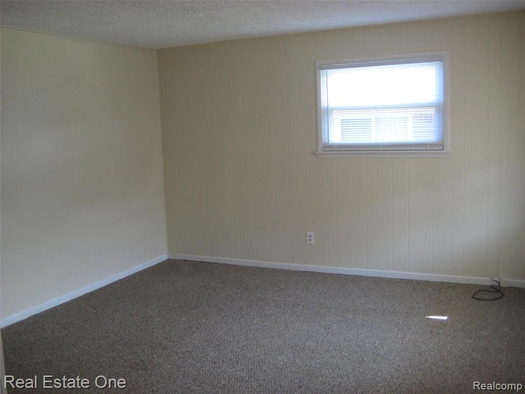 18641 Reed Street Melvindale, MI 48122 - Photo 4 of 20