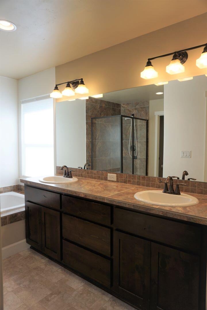 62535 Eagle Road Bend, OR 97701 - Photo 21 of 55 DSC01286