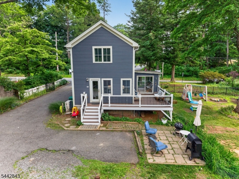79 West Main Street Mendham, NJ 07945 - Photo 25 of 31