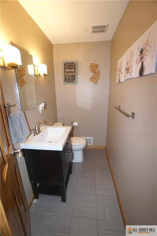 40 West Hill Road Colonia, NJ 07067 - Photo 50 of 66