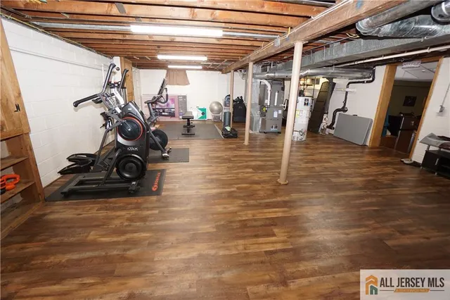 $749,500 | 40 West Hill Road, Colonia, NJ 07067