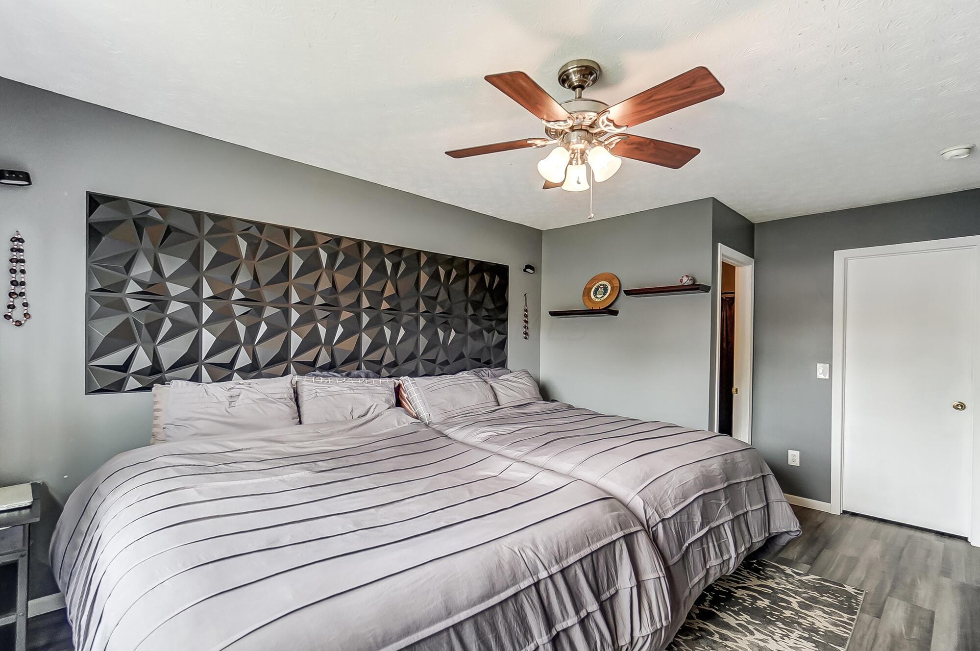 2533 Locksley Road Grove City, OH 43123 - Photo 13 of 34 Primary Suite